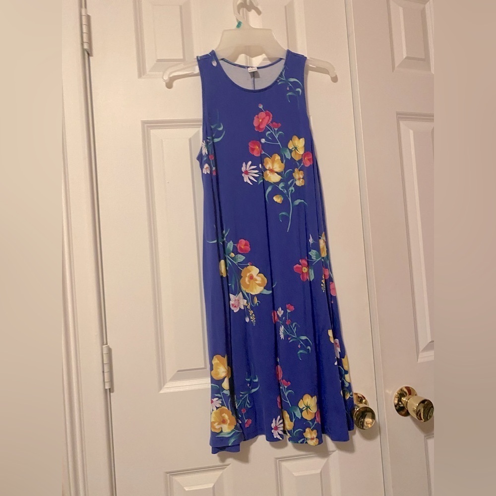 Girls size small floral dress from Old Navy junior size